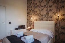 Affitto per camere a Roma - Deluxe room in via piramide cestia