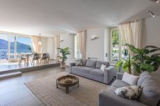 Appartamento a Dongo - Architect's house