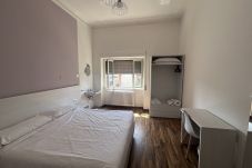 Affitto per camere a Roma - 24 camera tripla con bagno in comune 