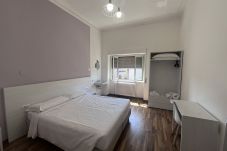 Affitto per camere a Roma - 24 camera tripla con bagno in comune 
