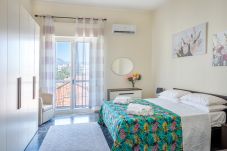 Apartment in Reggio Calabria - Appartamento La Regina Del Sole