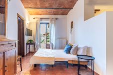 Apartment in Arezzo - Roibooking Appartamento Rondini In Amore - Roibook