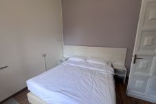 Rent by room in Rome - 20 camera matrimoniale con bagno  in comune 